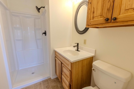 Eastern Oregon Four Bedroom Home on the Hill - image 5