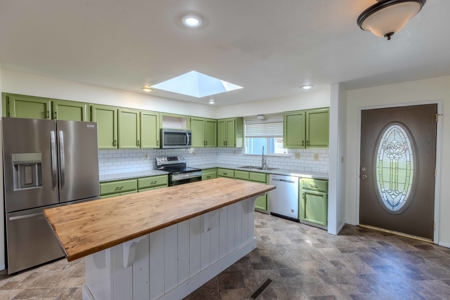 Eastern Oregon Four Bedroom Home on the Hill - image 14