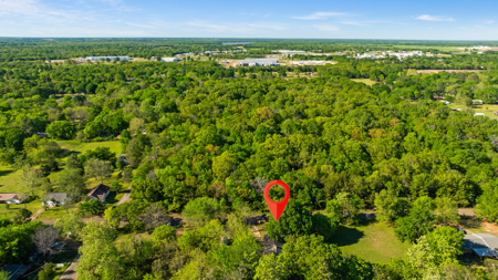 2 Bed Home on Double Lot in Paris, TX Great Starter Home - image 7