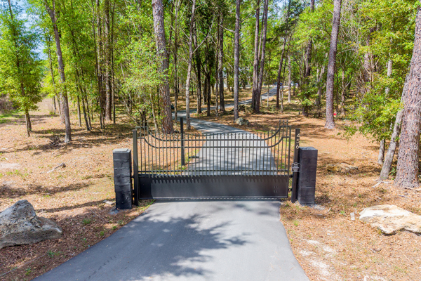 Beautiful Home on 5 Acres for Sale in Fort White, FL