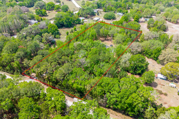 Beautiful Home on 5 Acres for Sale in Fort White, FL