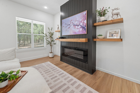 Beautiful Home on 5 Acres for Sale in Fort White, FL - image 1