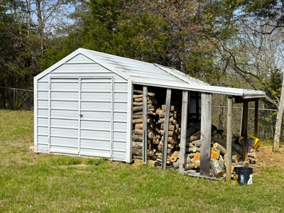 Spacious Home - Garage - Basement - 2.66 Acres- Liberty, KY. - image 13