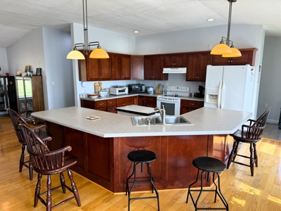 Spacious Home - Garage - Basement - 2.66 Acres- Liberty, KY. - image 19