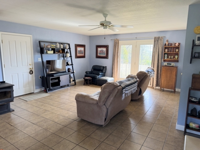 Spacious Home - Garage - Basement - 2.66 Acres- Liberty, KY. - image 25