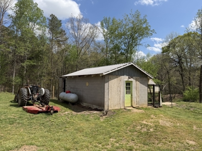 Country Estate Farm For Sale In Tn, 61.5 Ac, Creek, Fields, Barn - image 23