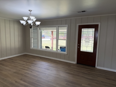 Country Estate Farm For Sale In Tn, 61.5 Ac, Creek, Fields, Barn - image 9