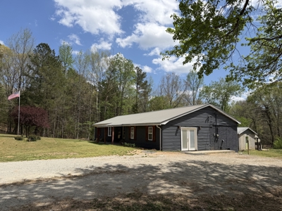 Country Estate Farm For Sale In Tn, 61.5 Ac, Creek, Fields, Barn - image 25