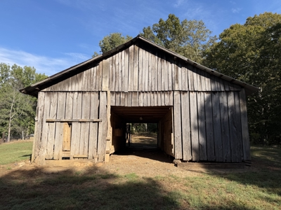Country Estate Farm For Sale In Tn, 61.5 Ac, Creek, Fields, Barn - image 36