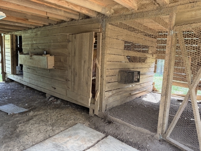 Country Estate Farm For Sale In Tn, 61.5 Ac, Creek, Fields, Barn - image 38