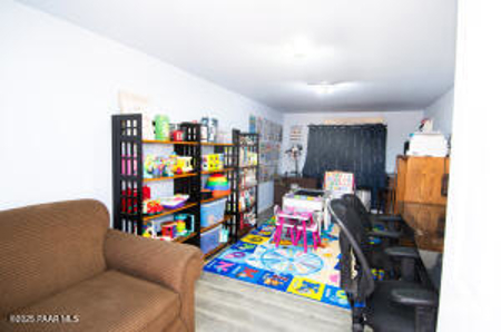 Small Homestead close to Seligman on 3.38 acres - image 25