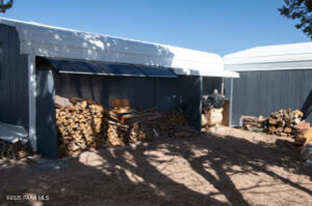 Small Homestead close to Seligman on 3.38 acres - image 33