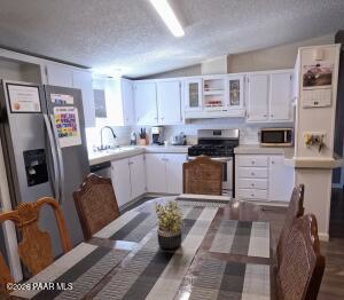 Small Homestead close to Seligman on 3.38 acres - image 8