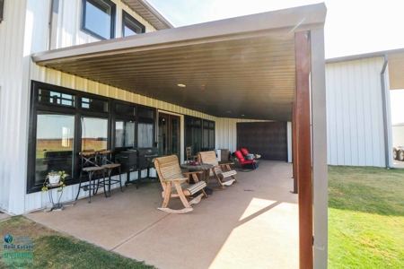 *Barndominium* on 10 Acres at Roundup! 25 Miles from Lubbock! - image 21