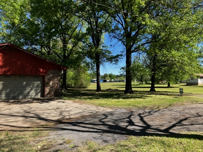 Nice Country Home On Large Lot With Additional Acreage Available - image 42