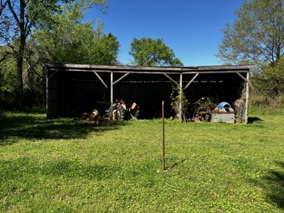 Nice Country Home On Large Lot With Additional Acreage Available - image 40