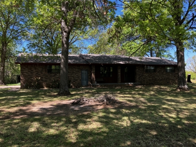 Nice Country Home On Large Lot With Additional Acreage Available - image 5