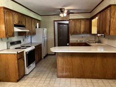 Nice Country Home On Large Lot With Additional Acreage Available - image 30