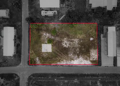 Prime Commercial Corner Lot in the Heart of Horseshoe Beach - image 7
