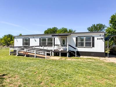 Updated Home Near Lake in Harbor Point! - image 3