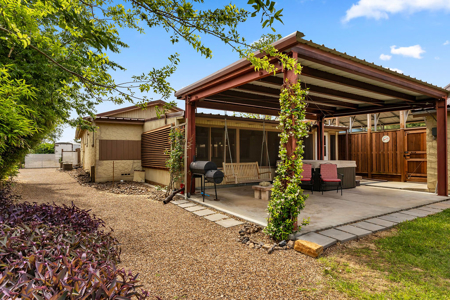 Living the Life on the Lake at 202 Lakeview, Lake City, Texas - image 35