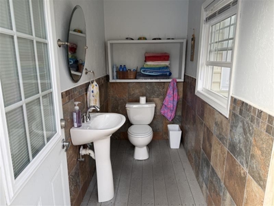 Updated Home for Sale in Salem, Virginia - image 31