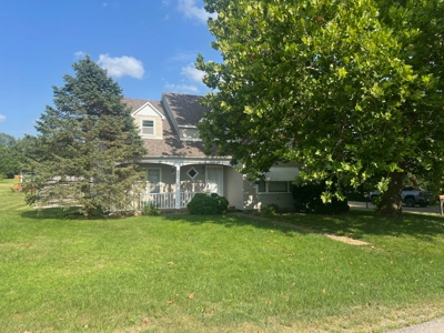 Cape Cod Home of your Dreams in Chillicothe, MO! - image 1