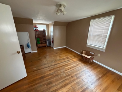 Cape Cod Home of your Dreams in Chillicothe, MO! - image 15