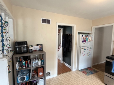 Cape Cod Home of your Dreams in Chillicothe, MO! - image 8