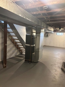 Like-New, All-Level Living Just Off the Belt Highway - image 34