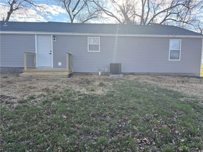 Like-New, All-Level Living Just Off the Belt Highway - image 6