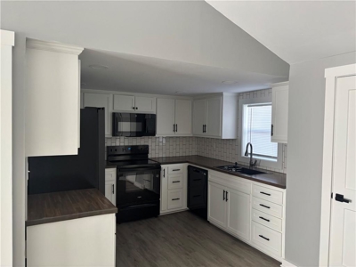 Like-New, All-Level Living Just Off the Belt Highway - image 17