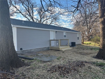 Like-New, All-Level Living Just Off the Belt Highway - image 7