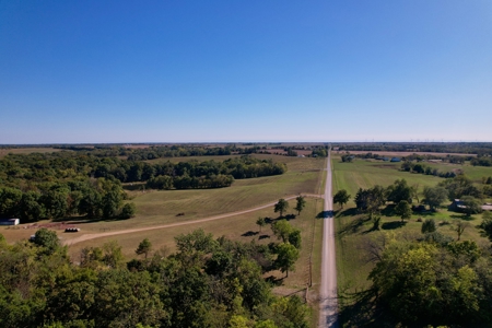 20± Acres with Utilities in DeKalb County, MO - image 4