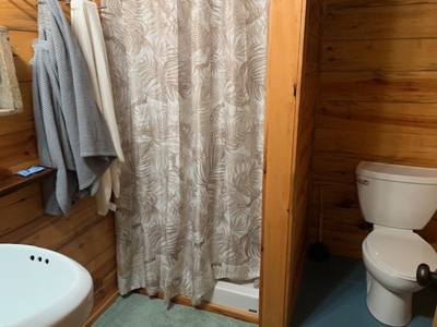 Home With Apartment Loft And Several Outbuildings - image 25