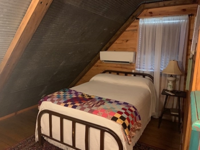 Home With Apartment Loft And Several Outbuildings - image 23