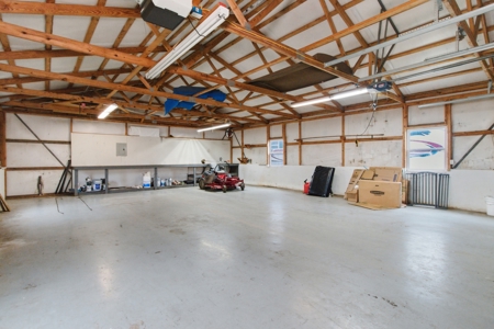 Secluded Family Home and 12 Acres in Oregon County, Thayer, MO - image 36