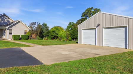 Secluded Family Home and 12 Acres in Oregon County, Thayer, MO - image 34