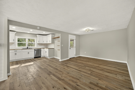 Updated Home for Sale in One-Acre Lot in Jackson, TN - image 9