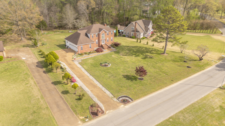 Custom Home for Sale with Lake Views in Lexington, TN - image 2