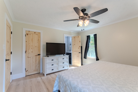 Remodeled Home for Sale on Large Lot in Medon, TN - image 17