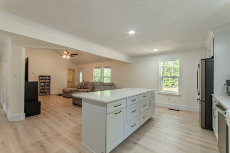 Remodeled Home for Sale on Large Lot in Medon, TN - image 12