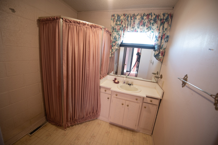 Home For Sale In Mangum, Oklahoma - image 18