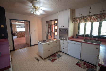 Home For Sale In Mangum, Oklahoma - image 10