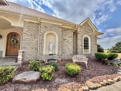 Luxury Home and 51 Acres for sale Hartshorne OK. - image 40