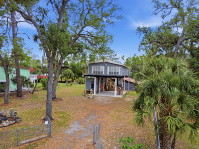Canal Front Home With Boat House in Suwannee, FL - image 2