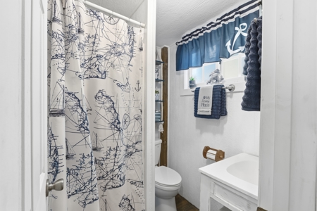 Canal Front Home With Boat House in Suwannee, FL - image 36