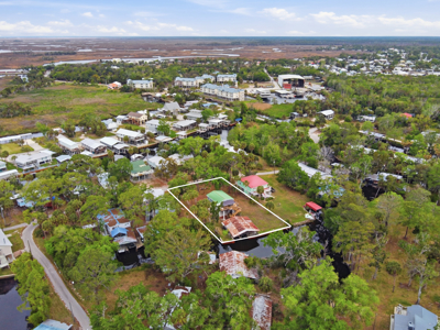 Canal Front Home With Boat House in Suwannee, FL - image 5
