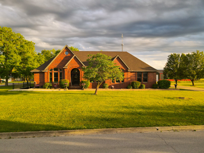 Home for Sale Lamar, Missouri, Barton County - image 2