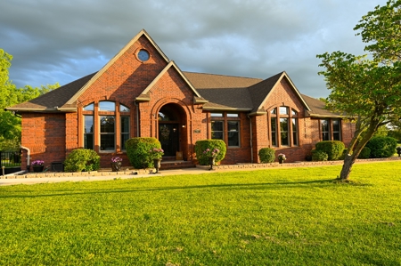 Home for Sale Lamar, Missouri, Barton County - image 1